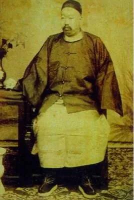 张爱玲的《小团圆》：一个也不放过