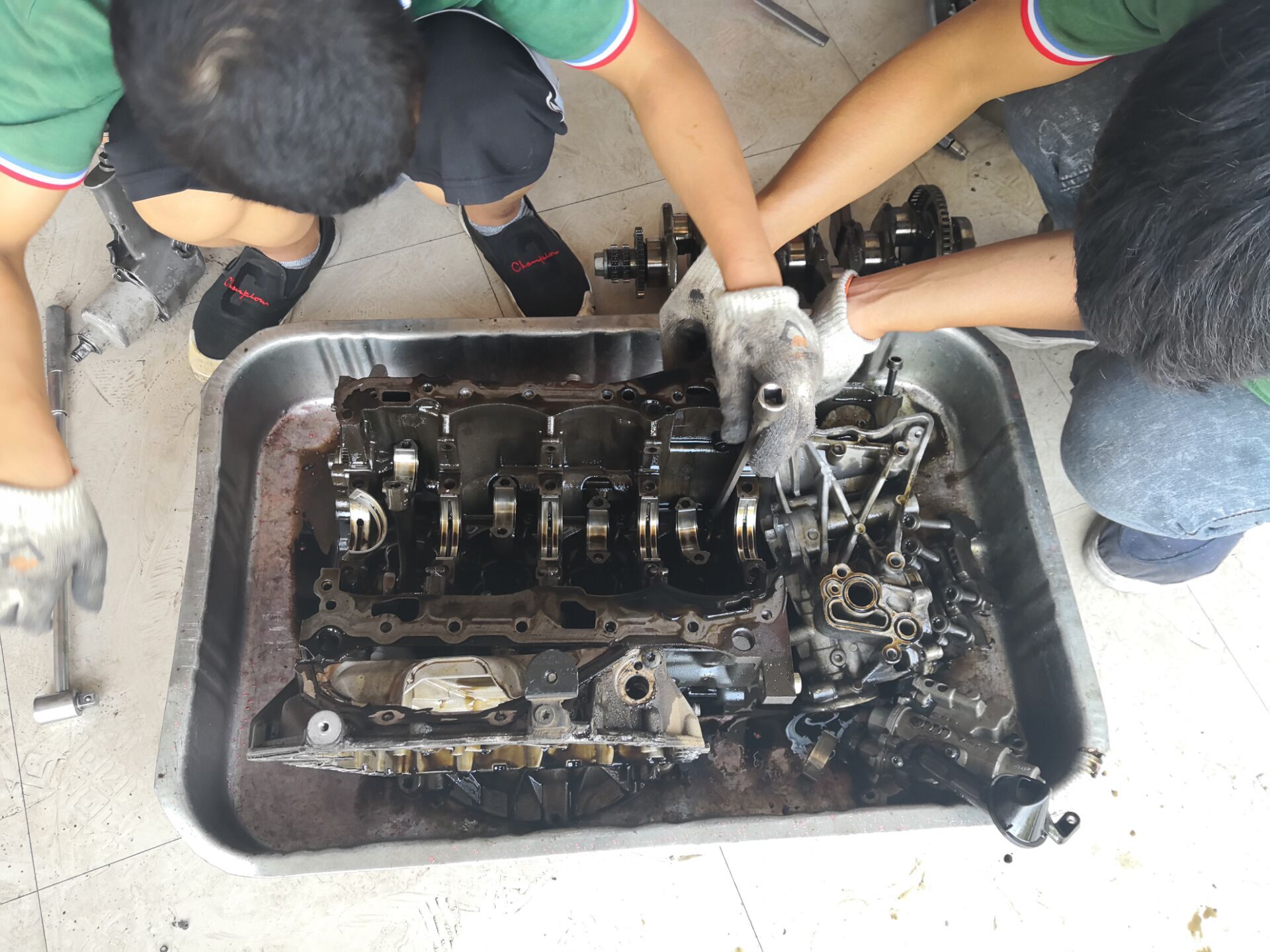 尚酷rea211烧机油吗,尚酷2.0烧机油能修好吗