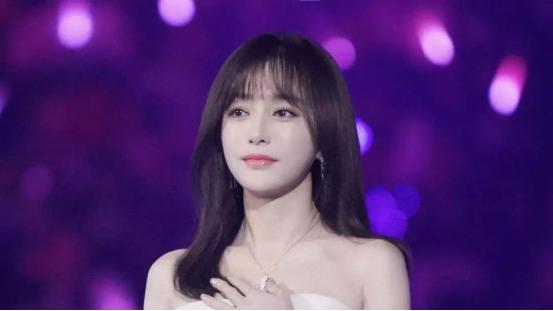 有气质的女士戴什么样的黄金,年轻女性适合戴什么样的黄金首饰