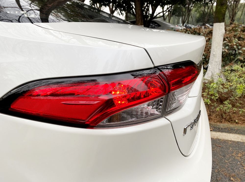 雷凌1.2t运动版车主空间测评,丰田雷凌1.2T开车效果怎么样