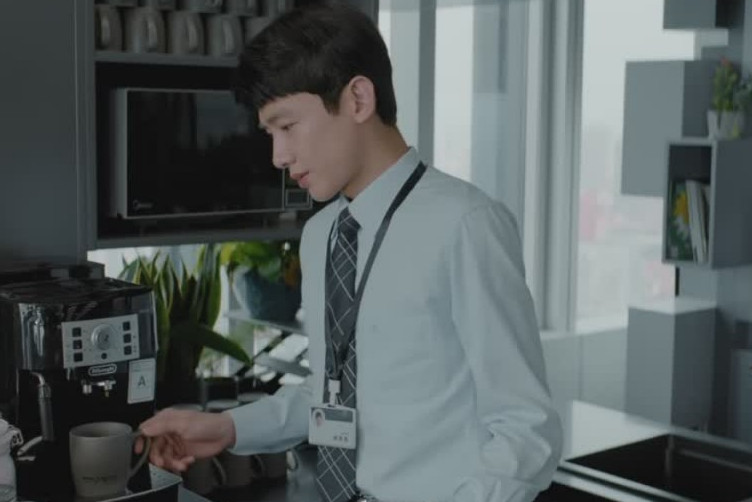 平凡的荣耀殷盛超被查是第几集,平凡的荣耀殷盛超下线