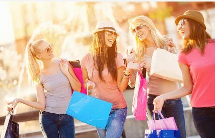 提着lv购物袋,女子买lv包包鉴定