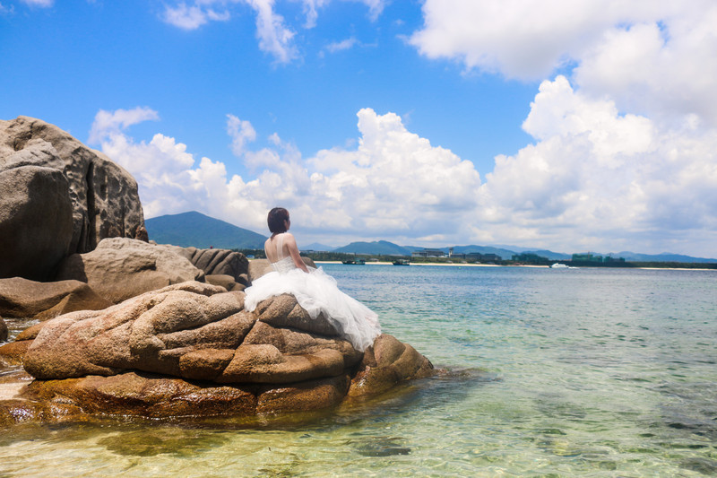 三亚一日游必买的婚纱 (三亚婚纱旅拍攻略)