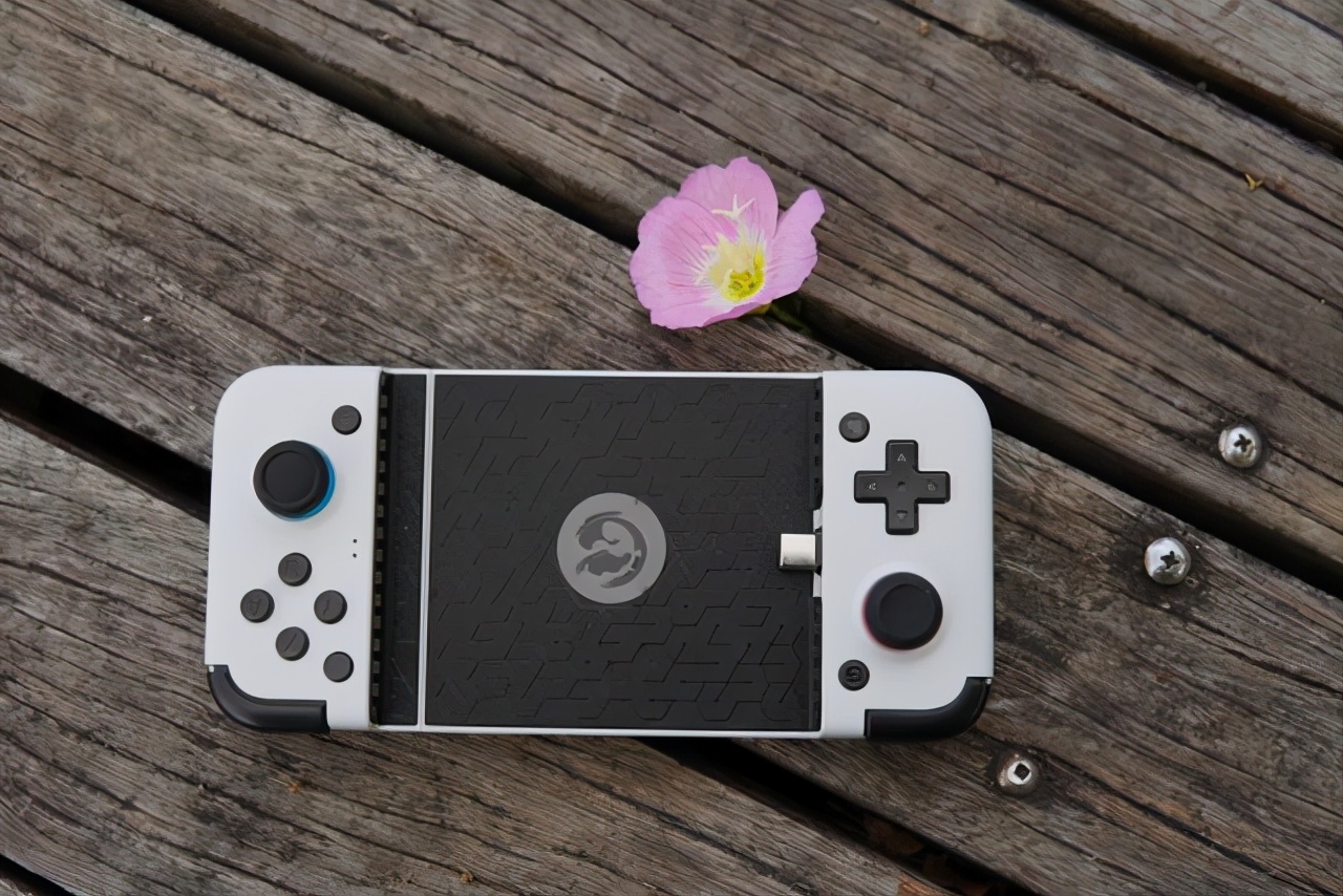 小鸡x2手柄最新款,盖世小鸡手机变掌机