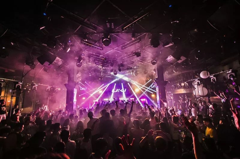 谁说济南没有夜生活细数济南这些高颜值酒吧！这就是我认识的济南