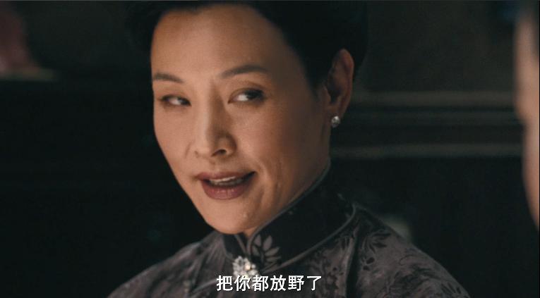 两个美女在公司打架薅头发,泰剧女人打架抓脸薅头发