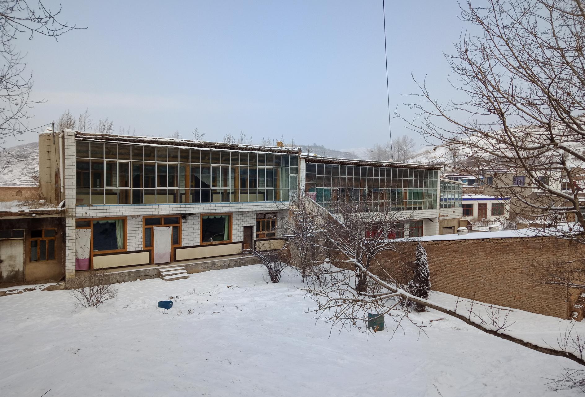 青海日月山埋尸案名单及照片,青海日月山埋尸案告破