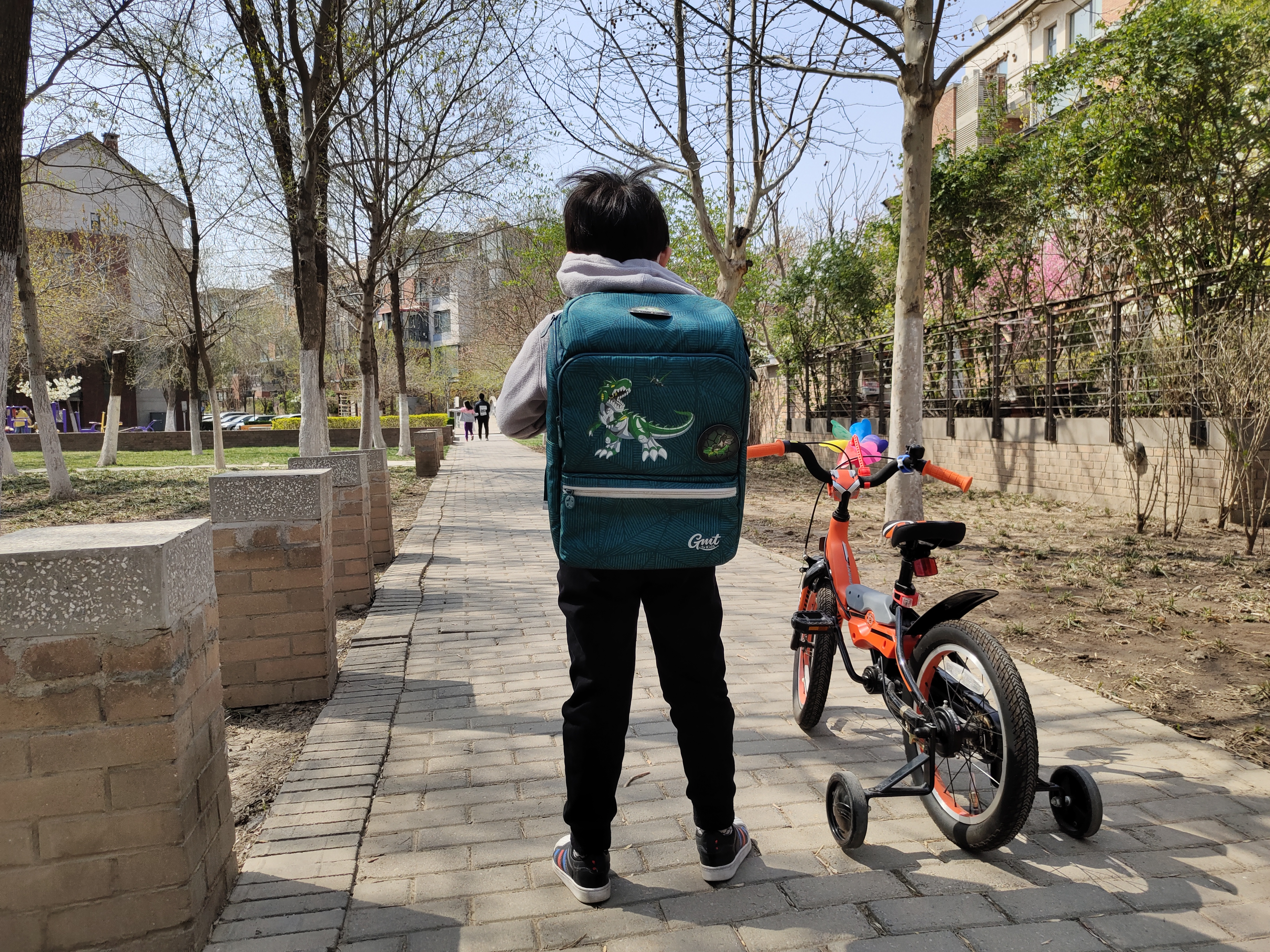 600块买个儿童书包，值不值？GMTforkids挪威小方包入手心得