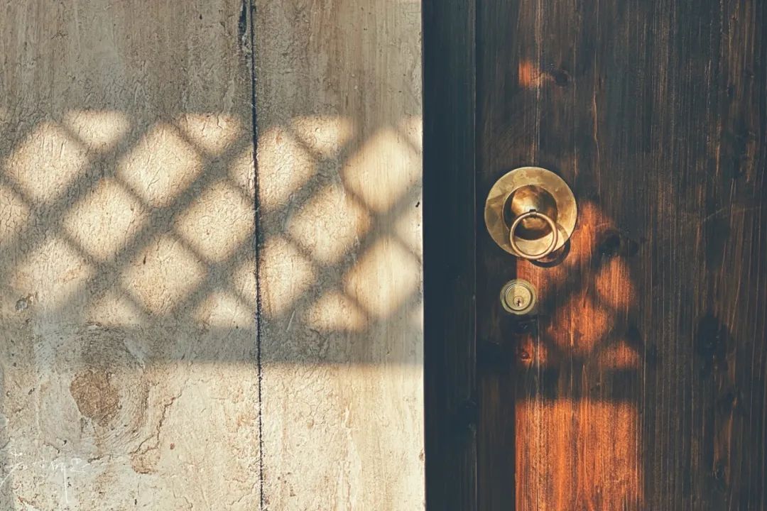 娌欏娴滈鏅尯鑺辨捣,娌欏娴滅殑绱壊鑺辨捣