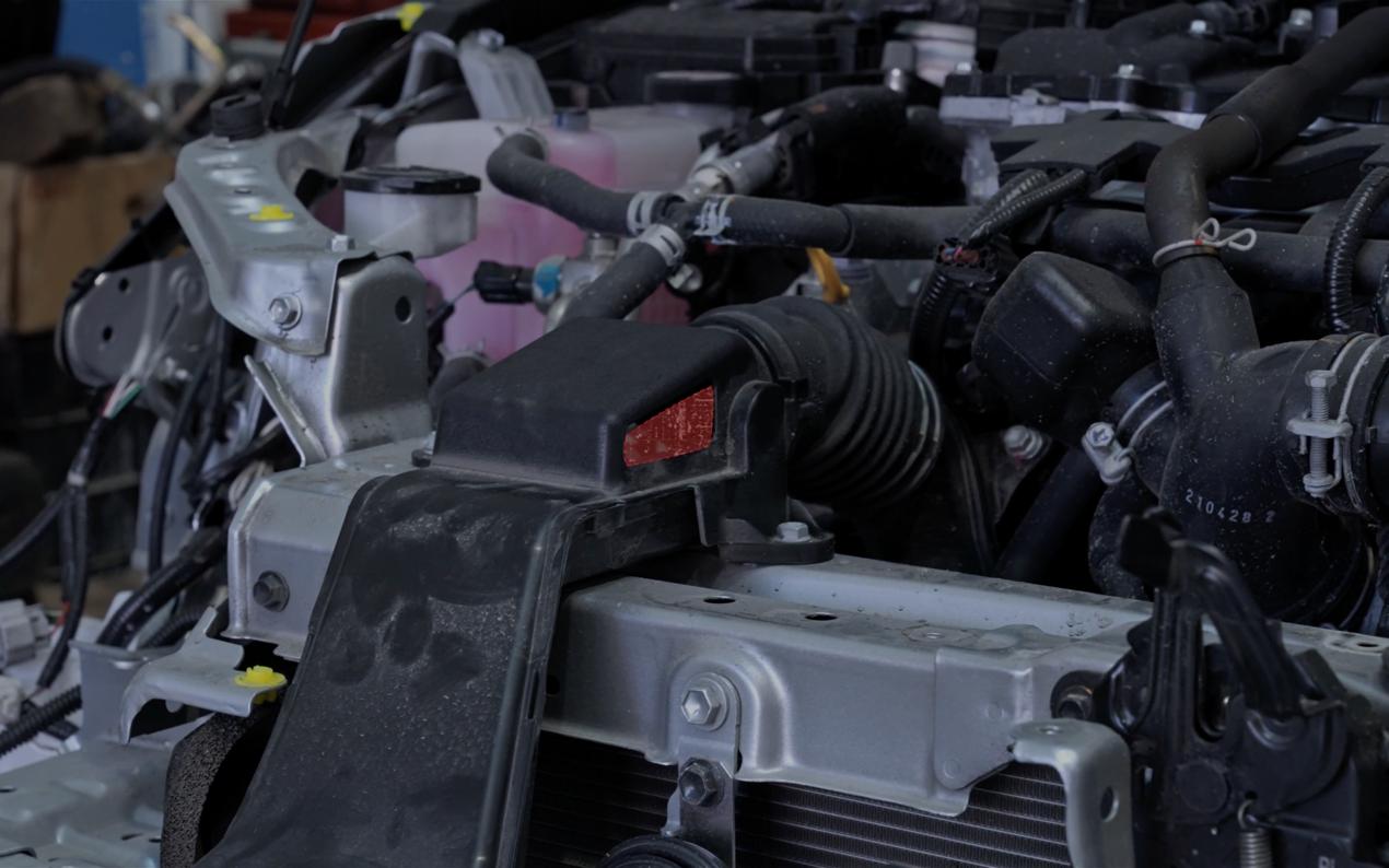 丰田双擎混动开不坏,2022丰田雷凌双擎1.8he-cvt进取版