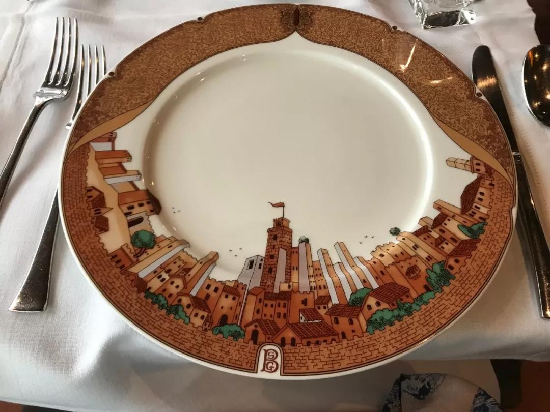 「慢达世界」第135期：圣吉米那诺｜匹诺曹与美塔之城