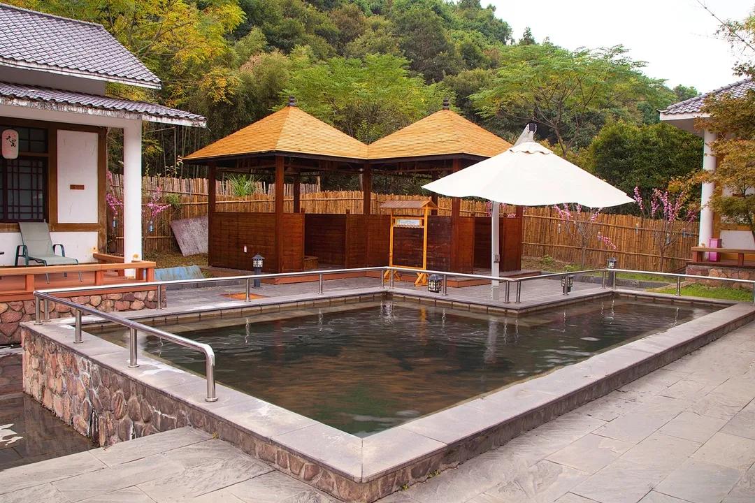 99元温泉套票推荐,99元玩一天的温泉