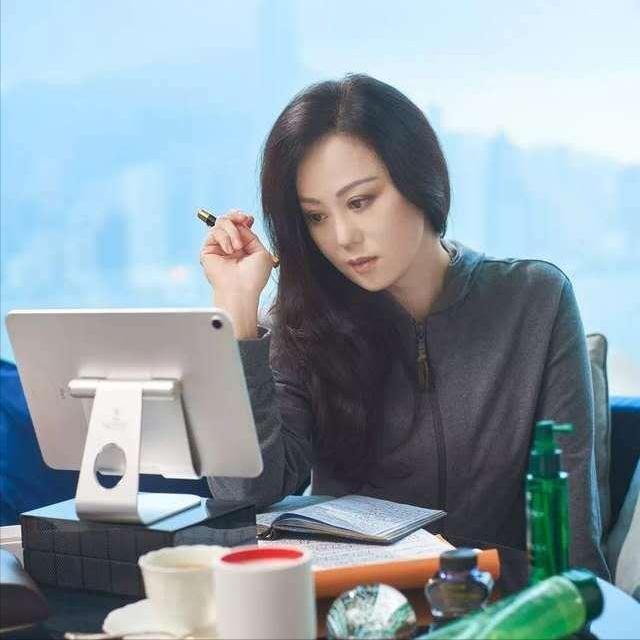 章小蕙花光两个亿,章小蕙亿万富豪