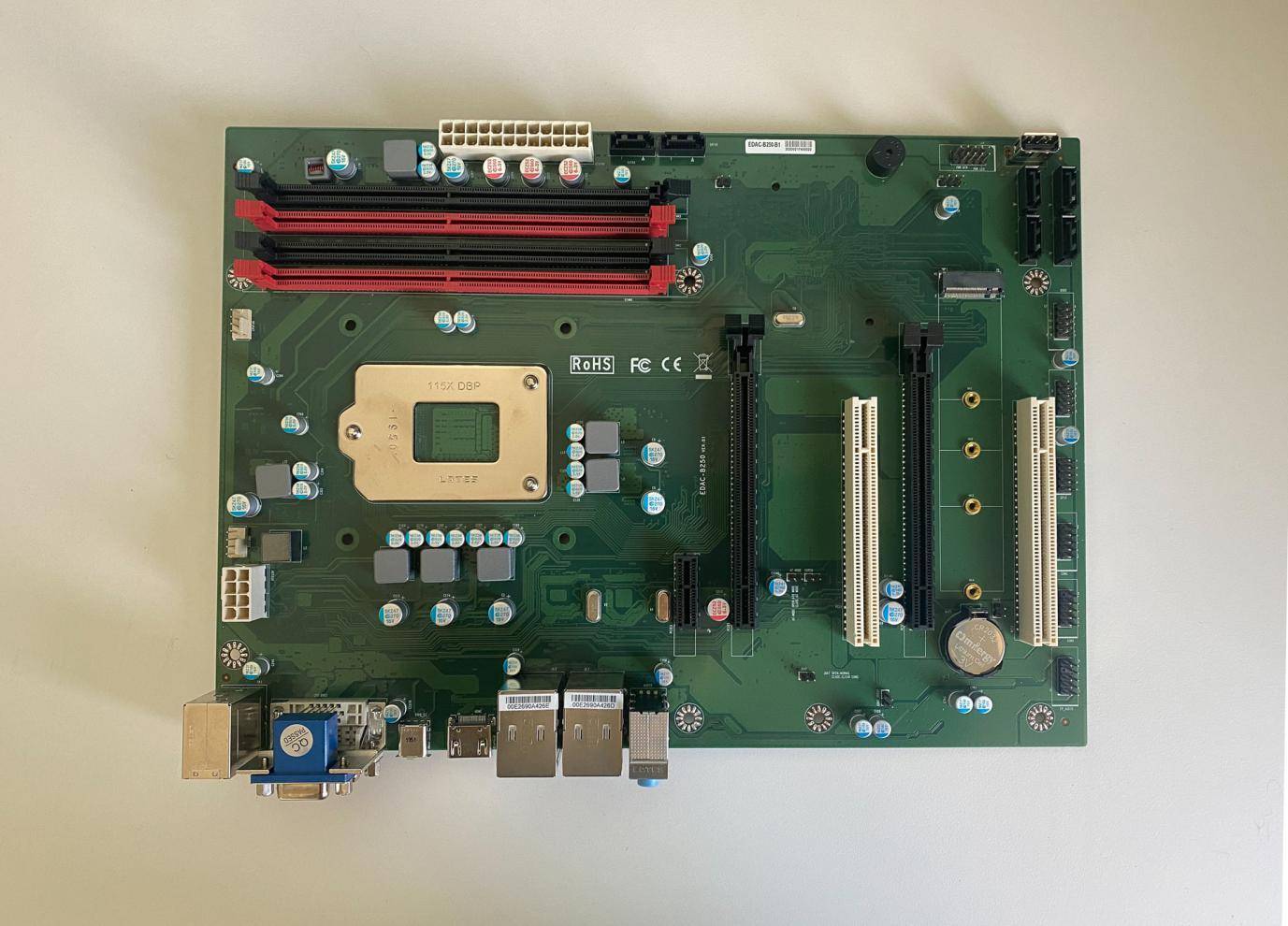 cpu安装在主板上还能拿下来吗,电脑换了主板和cpu需要重装系统吗