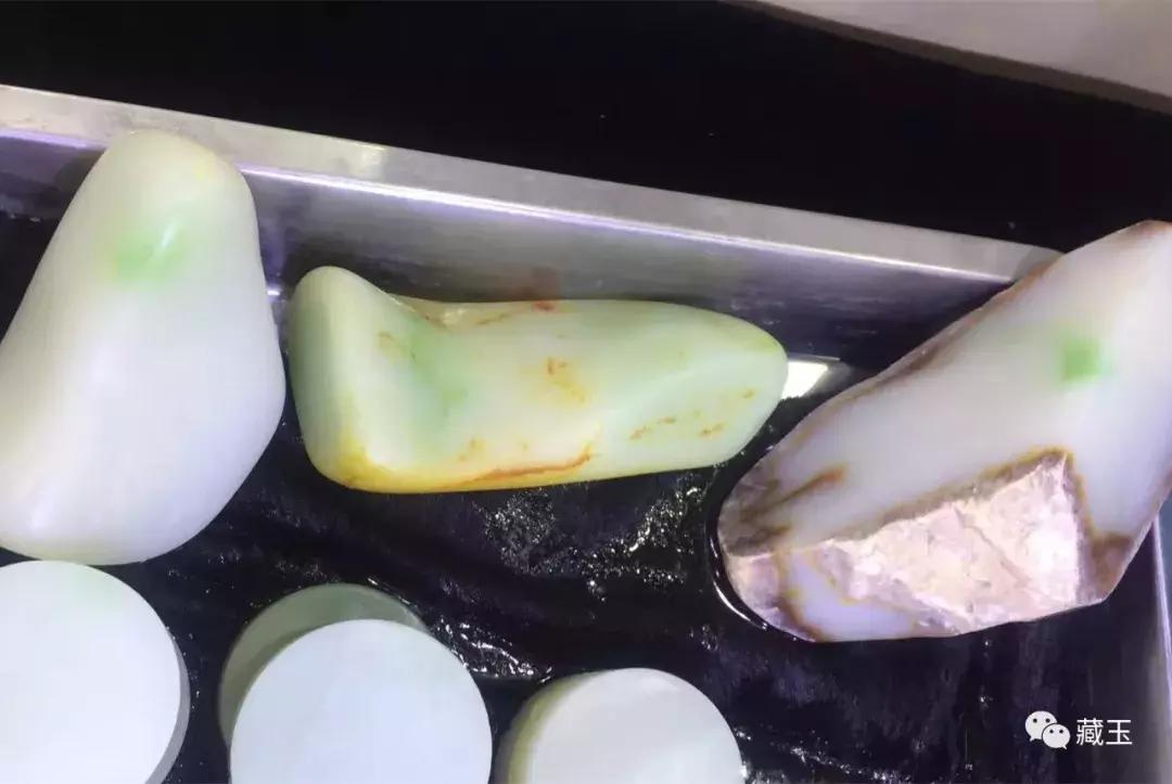 和田玉是俄料值钱还是青海料值钱,不吹不黑面料