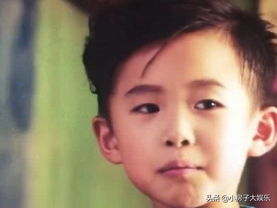 易烊千玺和楠楠差几岁,易烊千玺爸妈楠楠