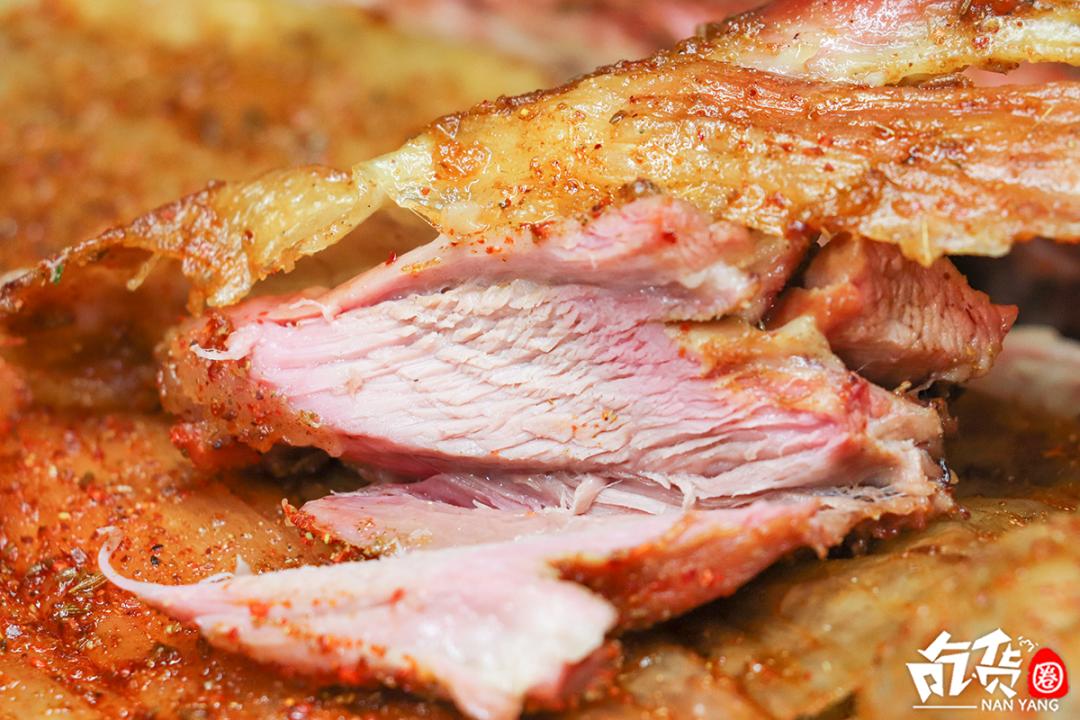 南阳吃烤全羊的地方,河南南阳方城流动烤全羊