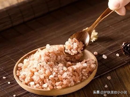 简单有效去黑头的方法,怎么去黑头便宜又快的方法