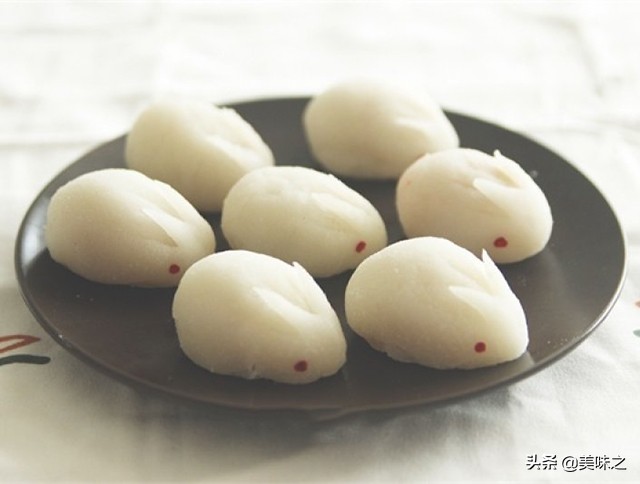 中秋幼儿园手工简单创意摇摆月饼,简单漂亮美丽的卡通月饼