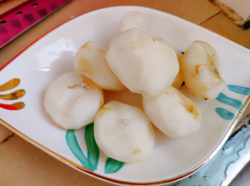 马蹄怎样去皮才能快捷干净,马蹄怎么去皮最快又干净