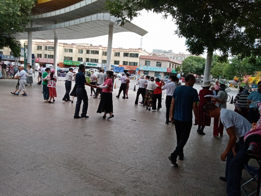 离婚后的男人会后悔嘛,离婚后男人带孩子怎么过