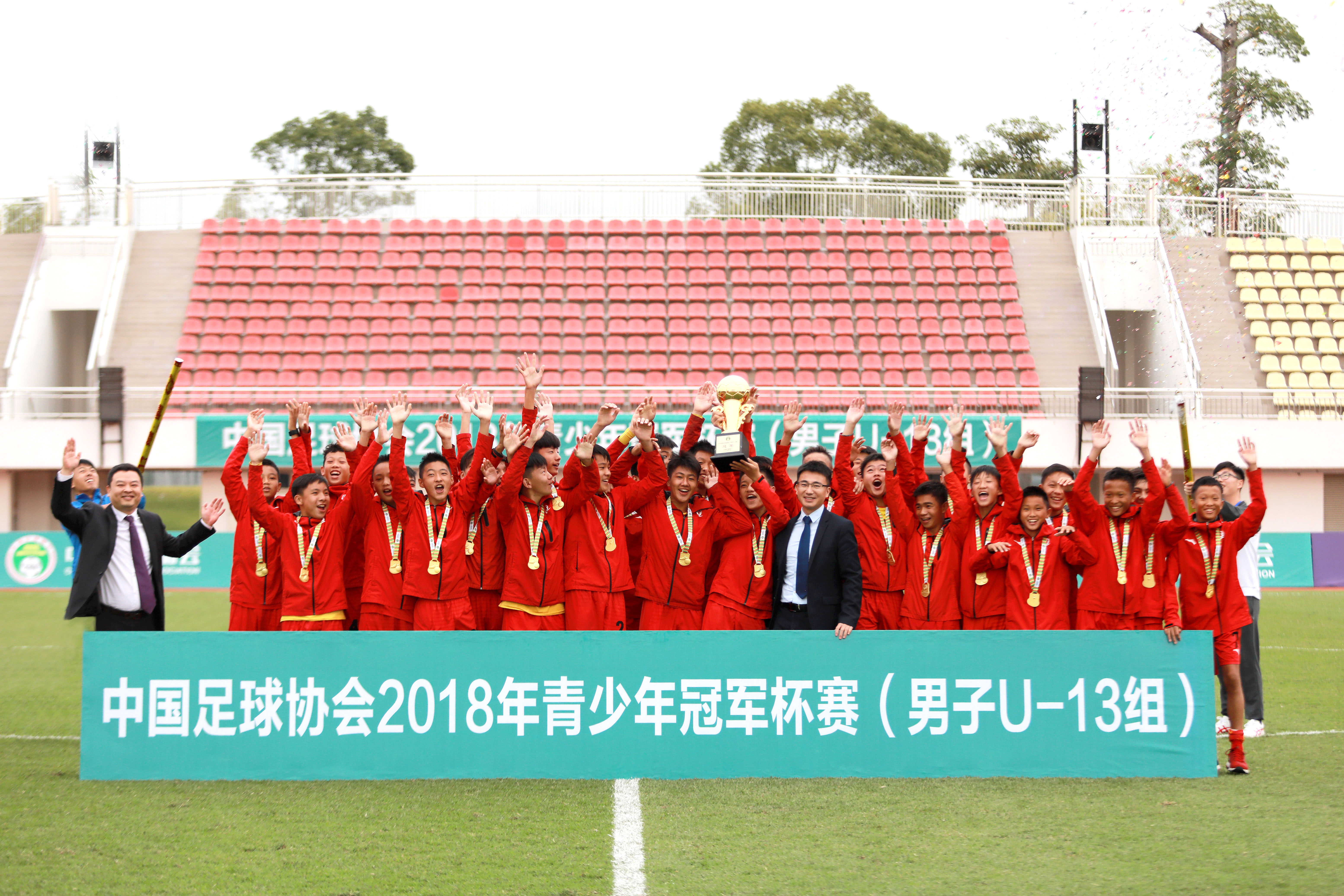 恒大青训五大纪录视频,恒大夺冠队员