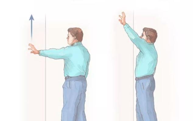 一个动作每天练习可缓解肩周炎,肩周炎肩膀酸疼的手法视频教程
