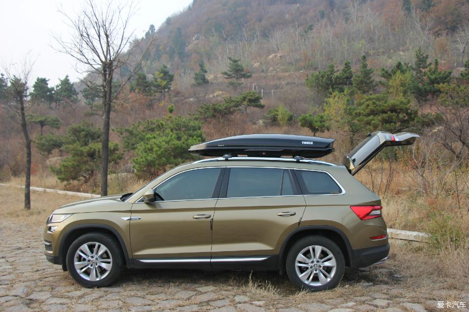 大熊的“书包”——THULE/拓乐灵动800车顶行李箱！