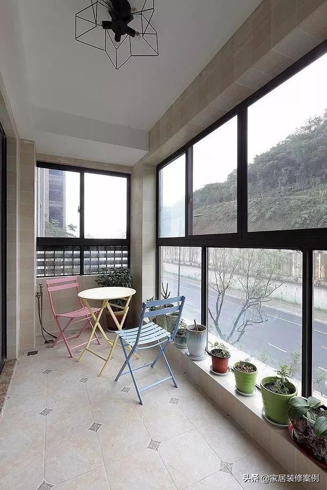 阳台要封起来怎么设计好看,极窄小阳台巧妙利用