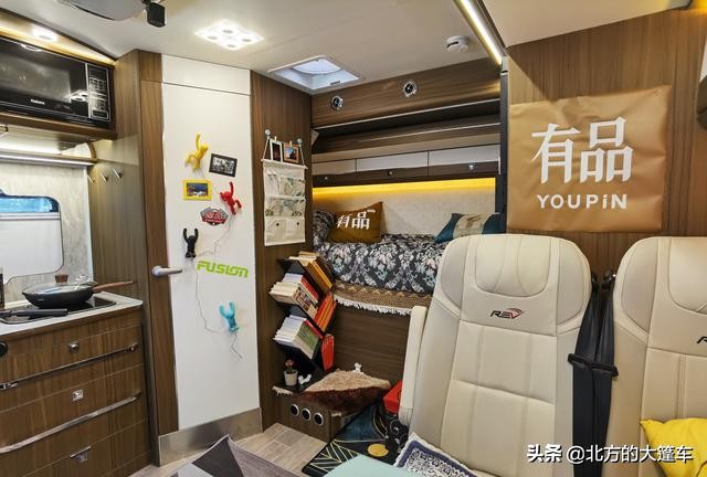 所有装备装进新房车,房车环游重走中国路准备完毕天亮就出发