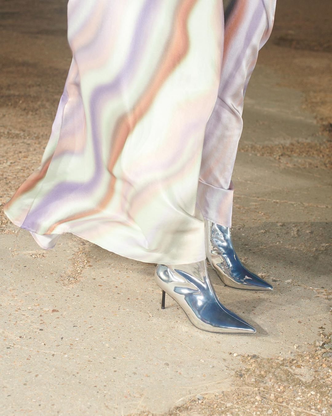 春夏必备三款鞋子品牌大全,秋季潮鞋高颜值推荐