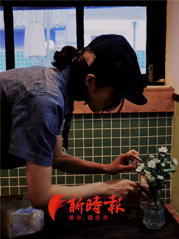 电商这样火下去实体店还需要开吗,电商这么火实体店还能开吗