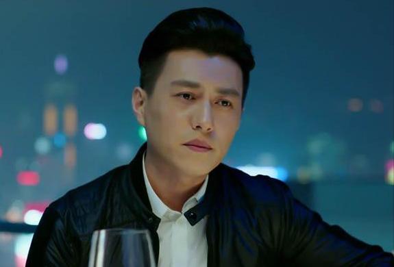 靳东晒照为儿庆生,靳东为3岁儿子庆生