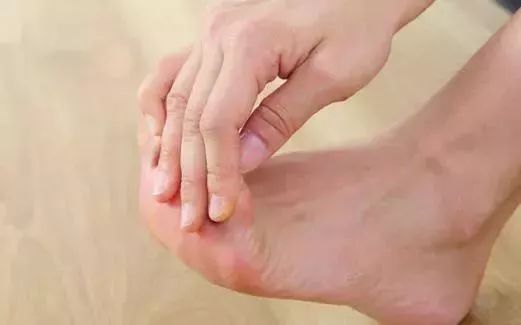 老年人腿抽筋补钙也不好使,中老年腿抽筋吃什么钙补钙效果好