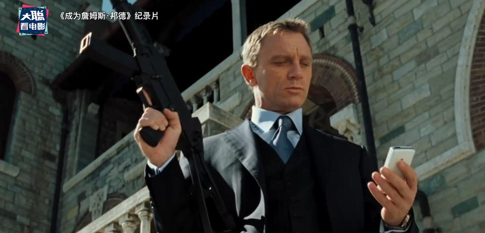 007大战皇家赌场007被上刑打哪里,007皇家赌场邦德受刑镜头分析