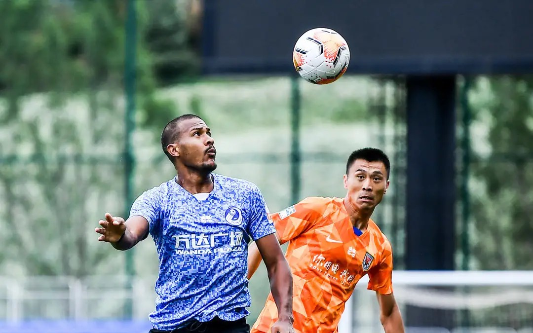 童磊孙国文,鲁能对吴兴涵视频