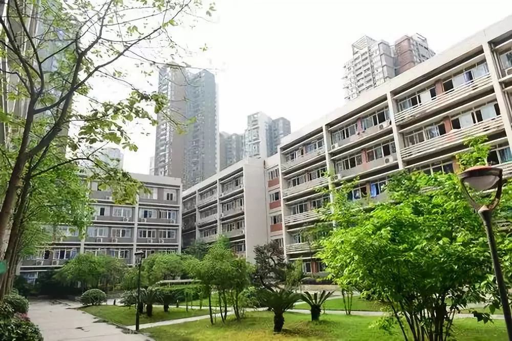 重庆两江巴蜀属于巴蜀中学吗,巴蜀小学和巴蜀中学