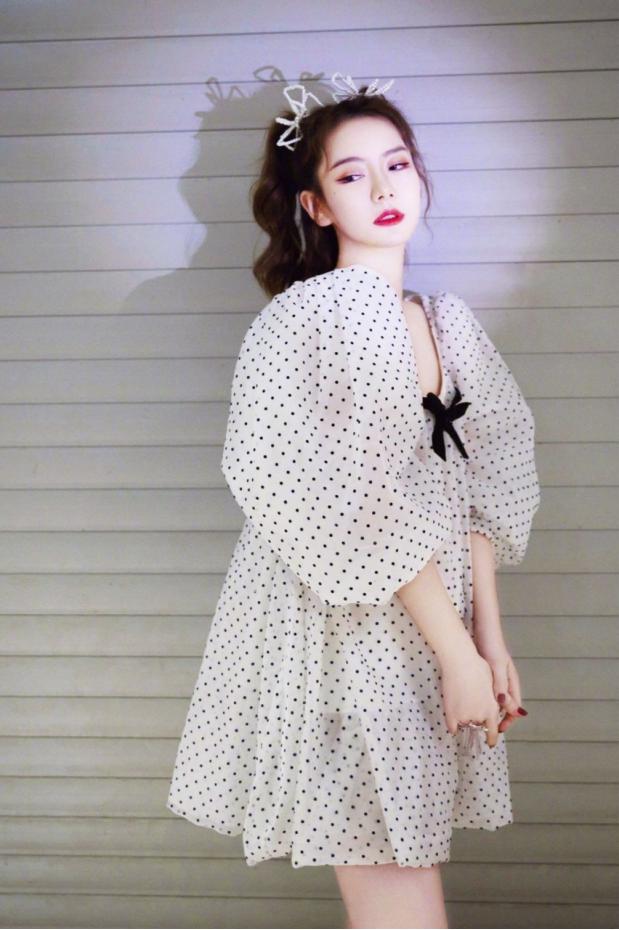 蝴蝶结发饰怎么戴两侧才好看,蝴蝶结发饰怎么戴在头上才好看