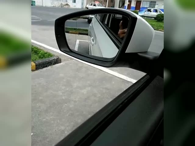 倒车入库怎么做到不停车看准点位,倒车入库怎么把点位每次都看准