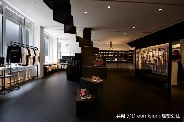 life全球闪购,逛遍全球高端时尚买手店