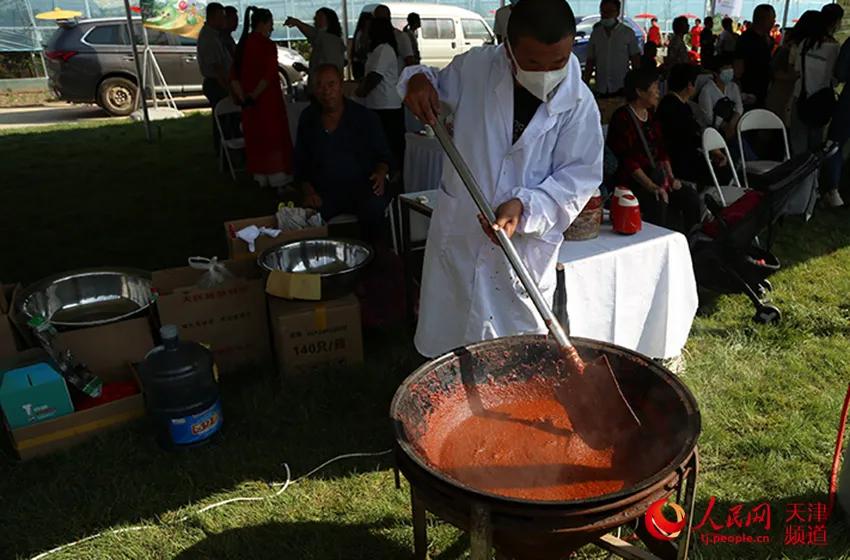 央媒集体点赞,央视新闻联播点赞9万亩小麦