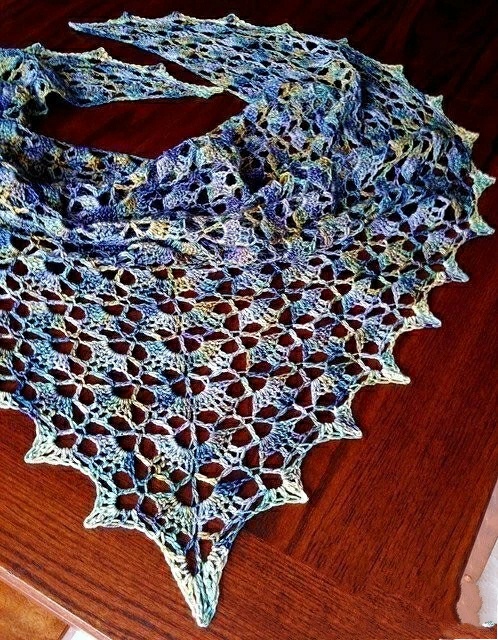 漂亮又好看的披肩视频,女士最漂亮的披肩外套