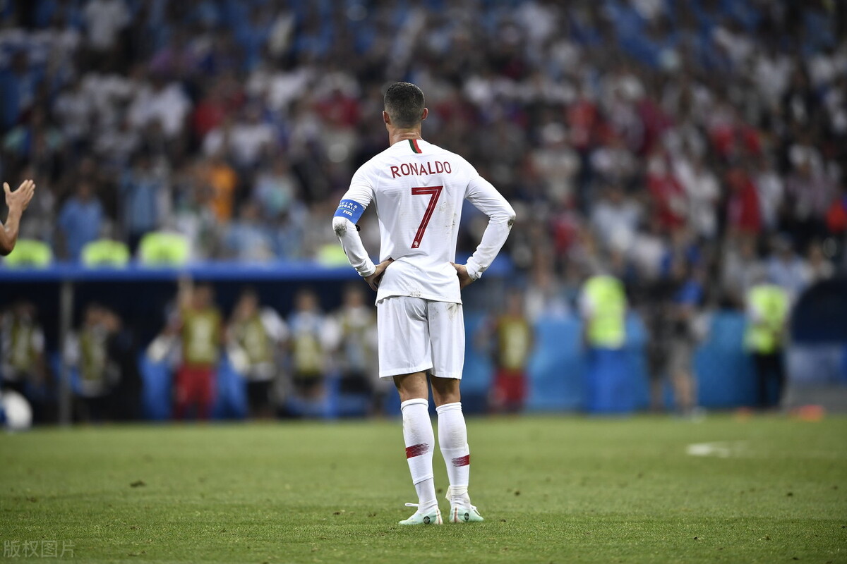 葡萄牙c罗进球被吹得黄牌后续,葡萄牙主教练c罗下场