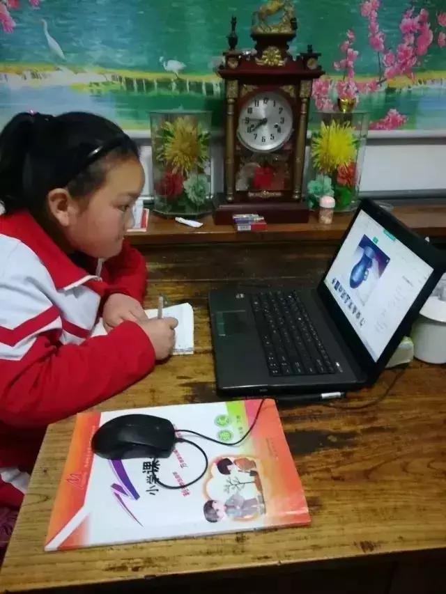 一双筷子引发的思考——董家镇柿子园小学开展了解筷子文化活动