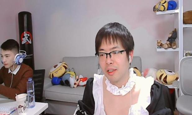 miss出差,miss直播试衣服视频