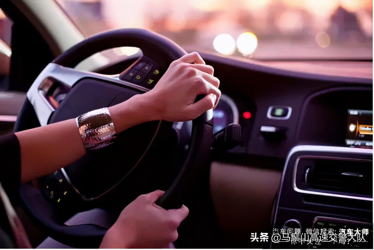 高速开车心里紧张恐惧,高速开车心慌头晕紧张低速没事