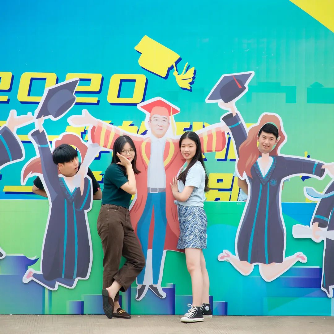 实力宠粉发照片,惠州学院拍毕业照