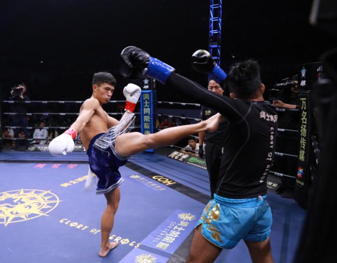 18岁少年打败泰拳王,19岁小伙打泰拳