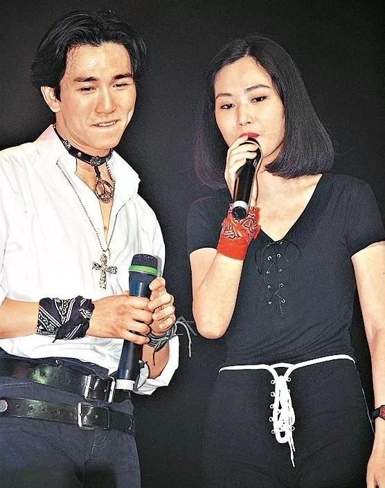 温兆伦年轻的时候帅吗,温兆伦高光时刻