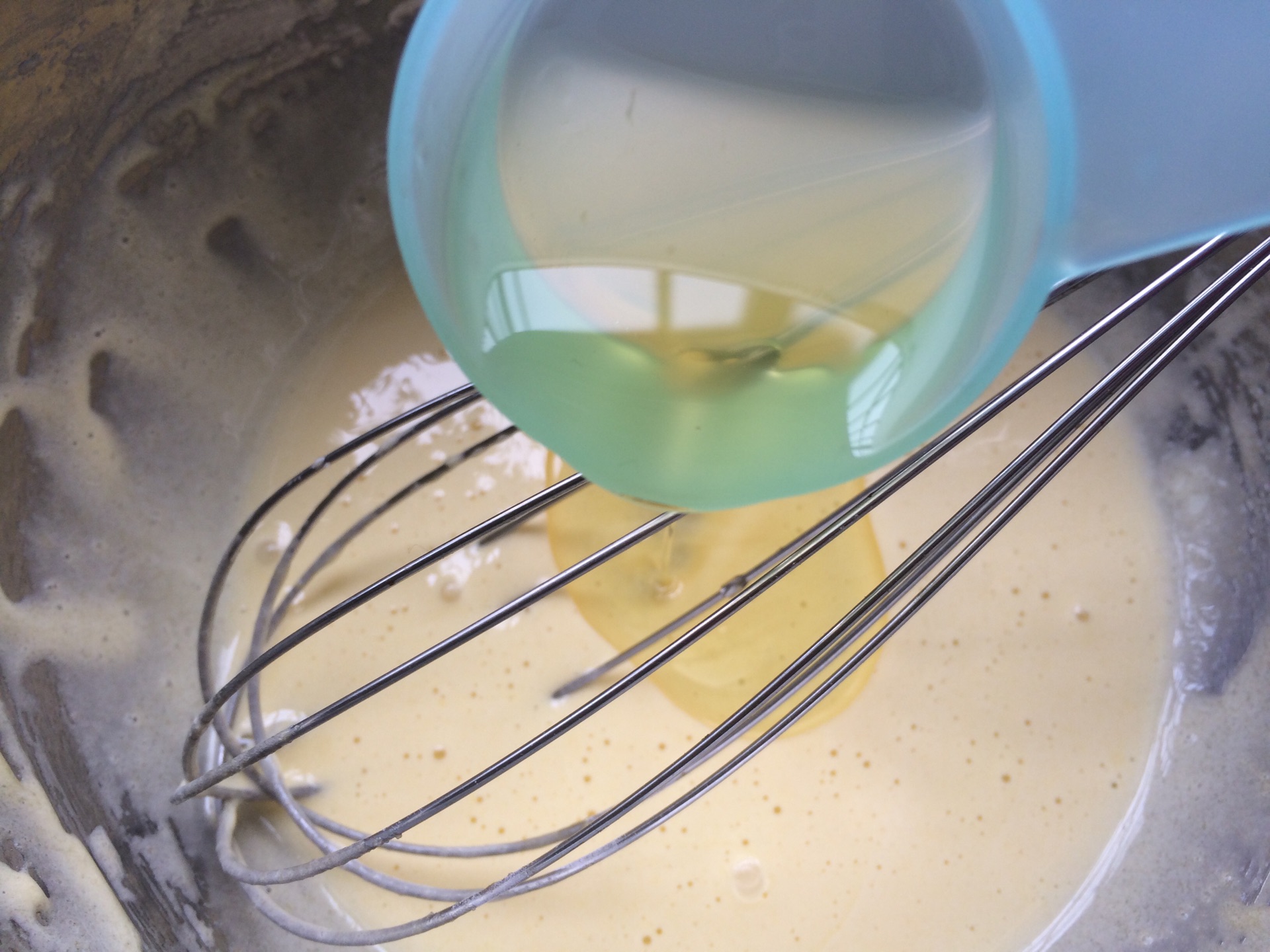 沙拉酱是鸡蛋和油做的吗,少油少糖的熟蛋沙拉酱